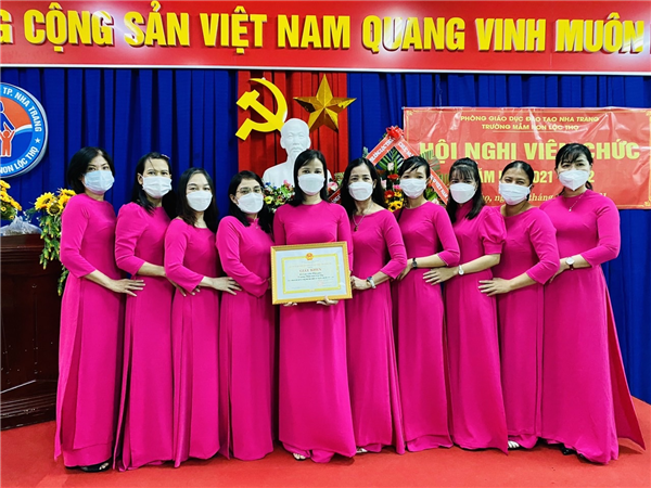 HỘI NGHỊ VIÊN CHỨC NĂM HỌC 2021 - 2022