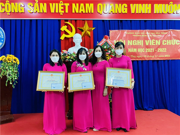 HỘI NGHỊ VIÊN CHỨC NĂM HỌC 2021 - 2022