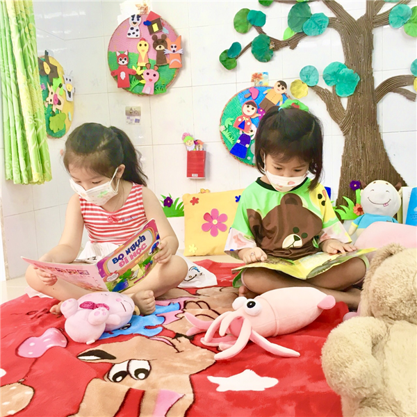 CÔ VÀ TRÒ TRƯỜNG MN LỘC THỌ HƯỞNG ỨNG NGÀY SÁCH VÀ VĂN HÓA ĐỌC VIỆT NAM 21 THÁNG 4