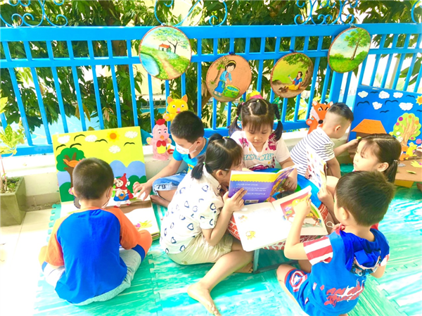 CÔ VÀ TRÒ TRƯỜNG MN LỘC THỌ HƯỞNG ỨNG NGÀY SÁCH VÀ VĂN HÓA ĐỌC VIỆT NAM 21 THÁNG 4