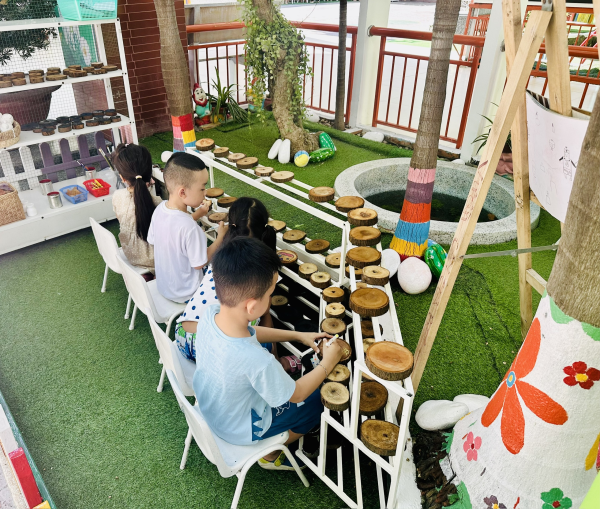 BÉ VUI HỌC